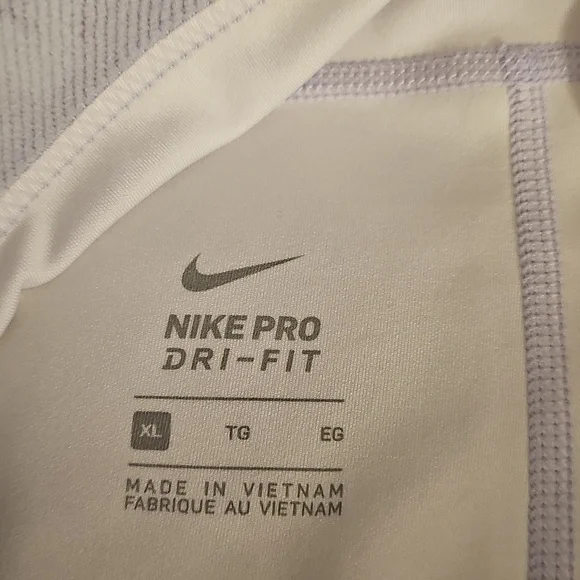 NIKE PRO Girl's 3" Run Wild Training Shorts-Purple Chalk - Picture 3 of 4